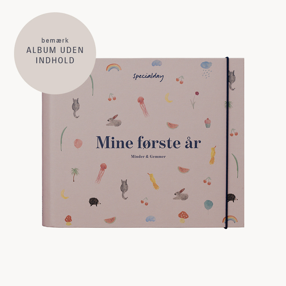 album uden indhold – barnets bog – mine første år – rosa