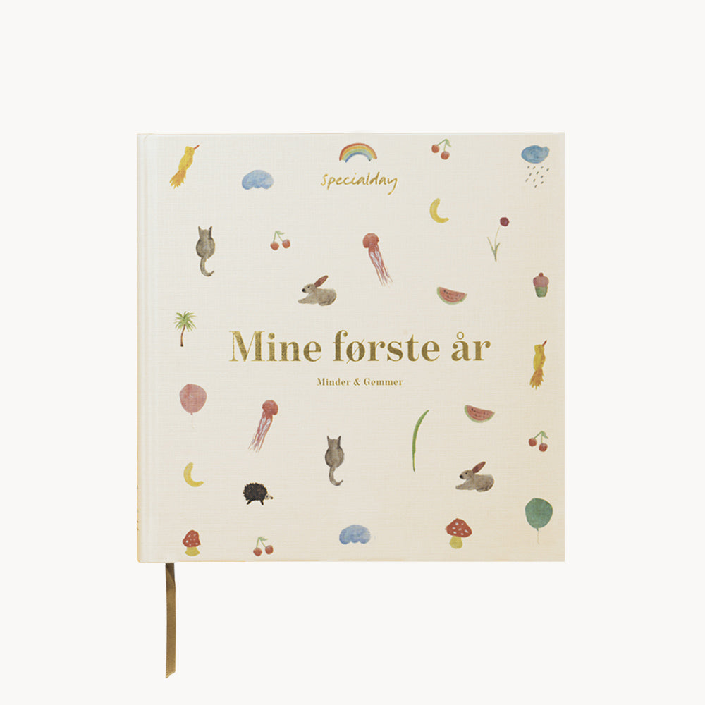 pakke med bog & tilbehør