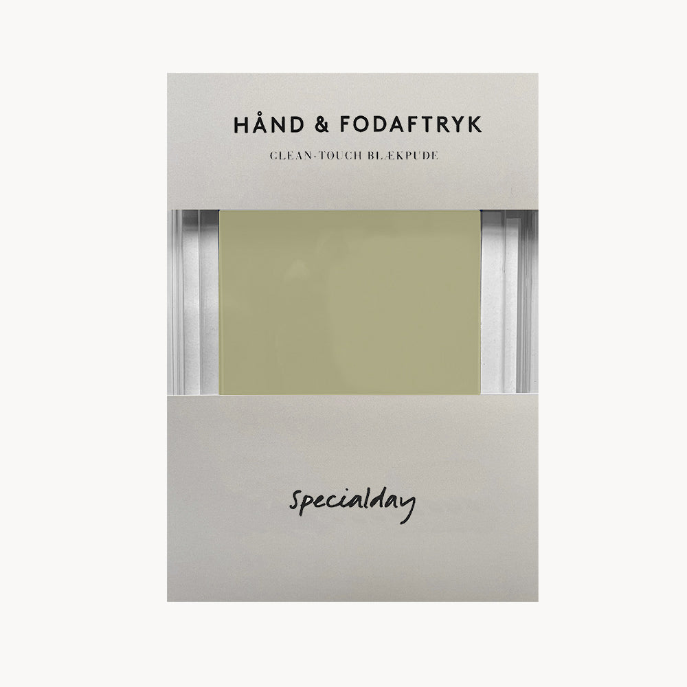 hand & footprint – clean-touch – green